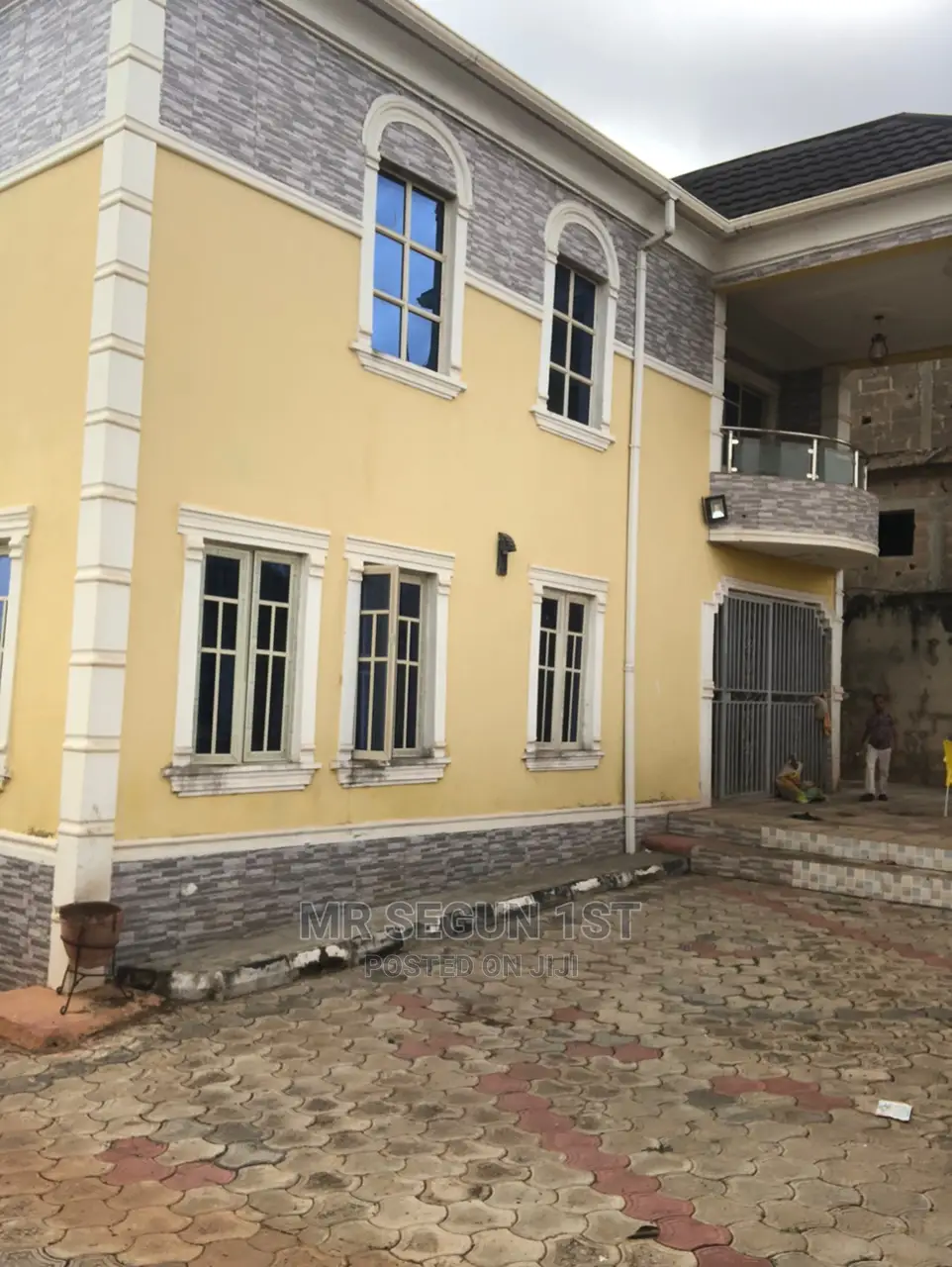5bdrm Duplex in Ado Residential, Akala Express for sale