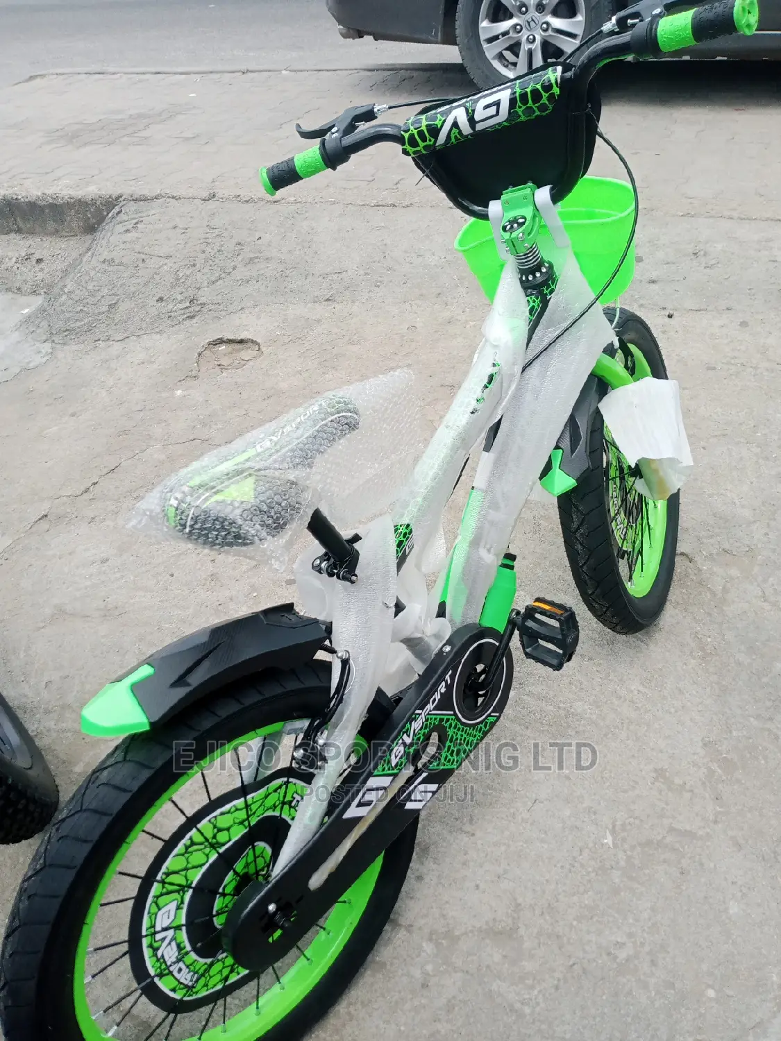 Brand New Bicycle 10 -15yrs Old