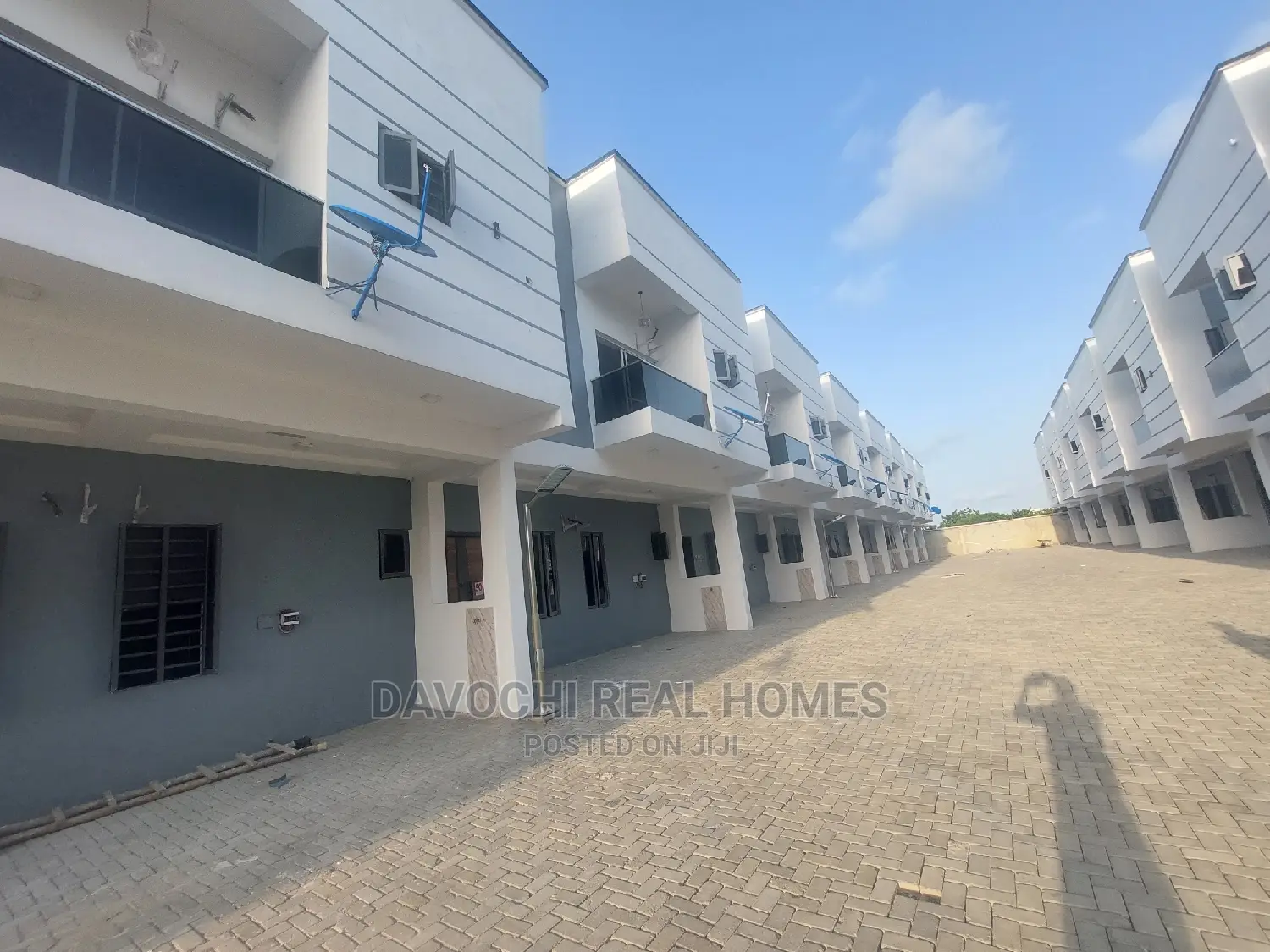 4bdrm Duplex in Abraham Adesanya, Lekki for rent