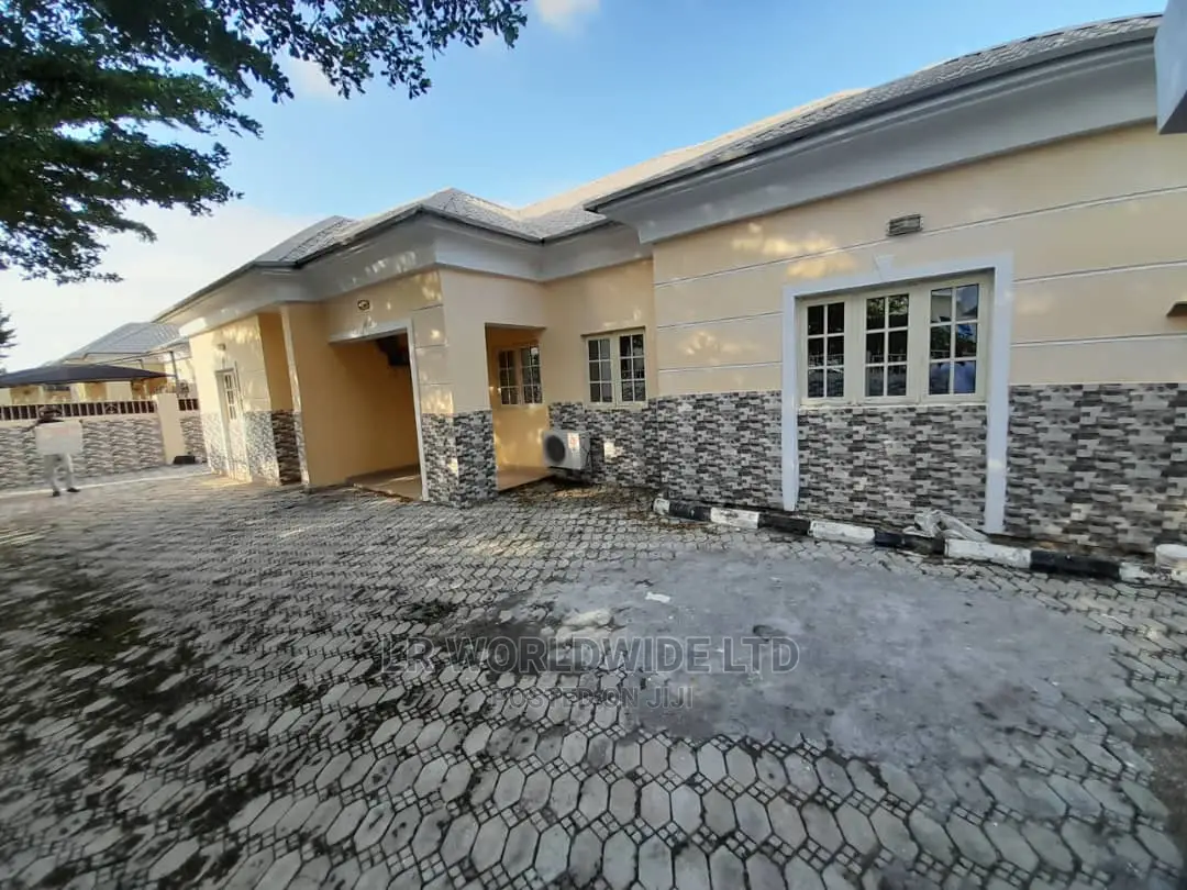 3bdrm Bungalow in Forte Royal, Lugbe District for sale