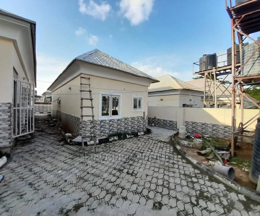 3bdrm Bungalow in Forte Royal, Lugbe District for sale