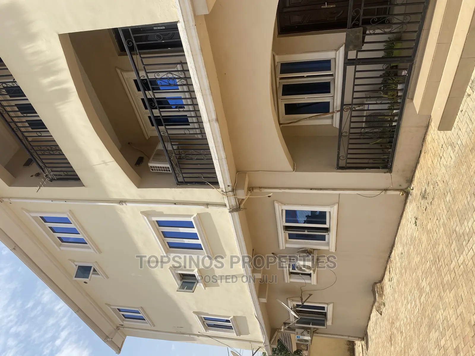 2bdrm Block of Flats in Dawaki for rent