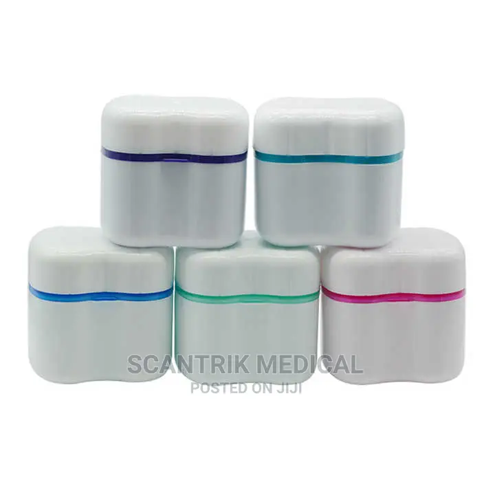 Denture Box With Retainer