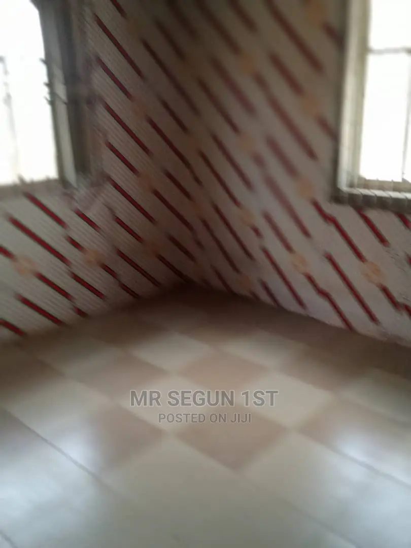 2bdrm Bungalow in Estate, Apata for rent