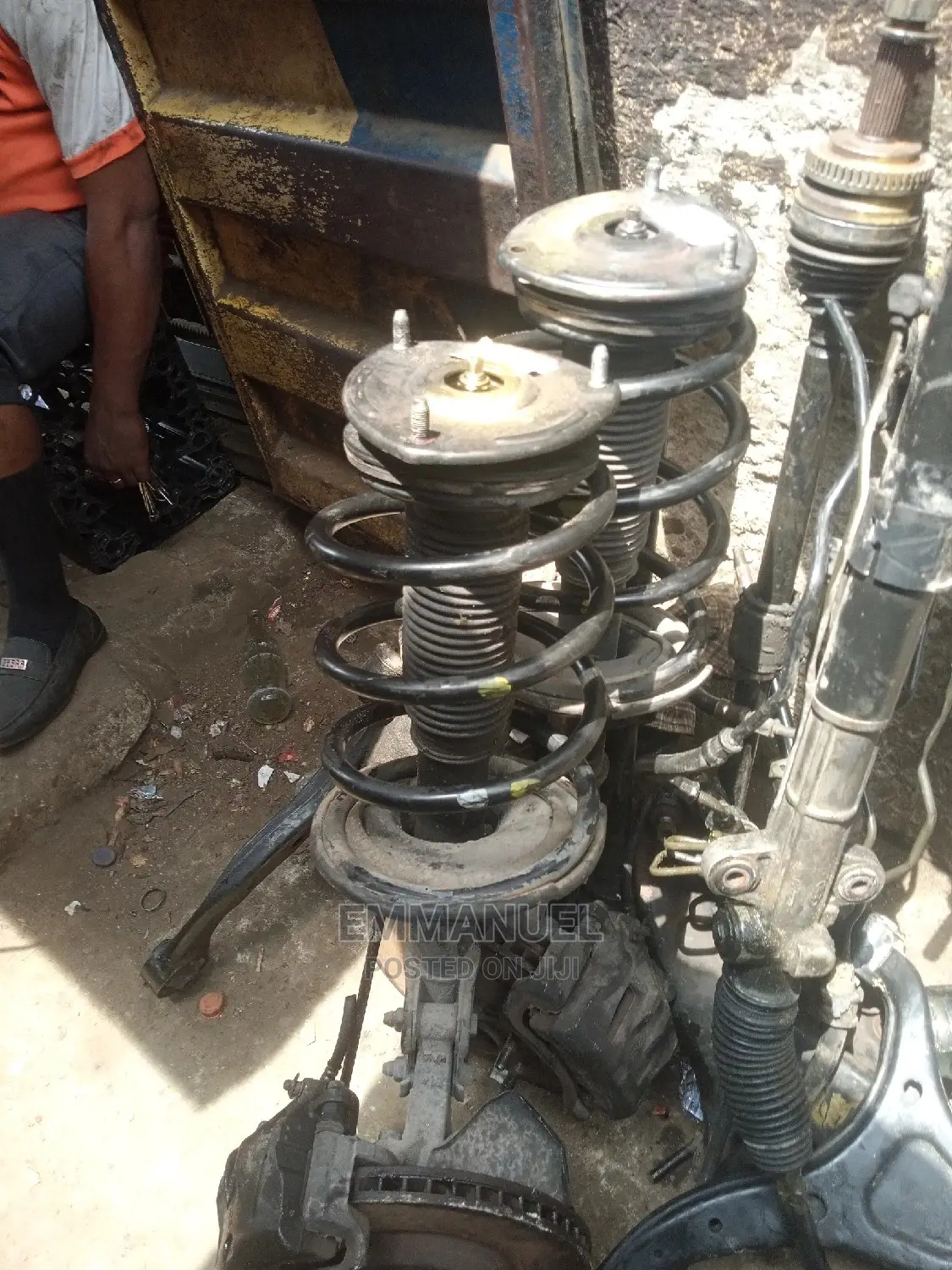 Front Shock Hyundai Santa Fe 2008 and Hyundai Veracruz 2008