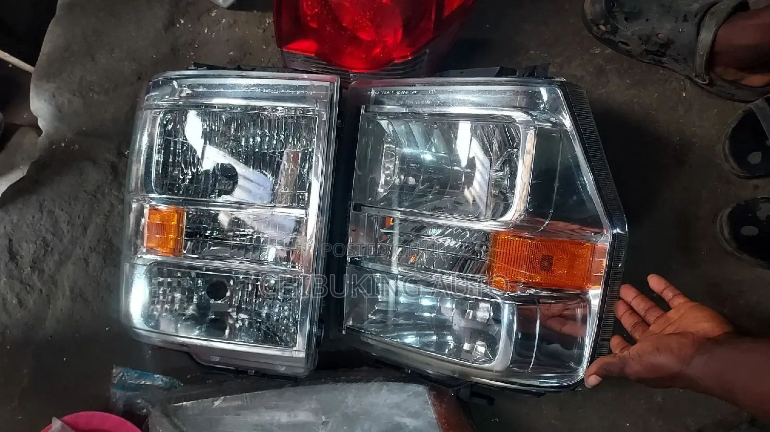 Headlamp Ford E250 Ecoroline 2010