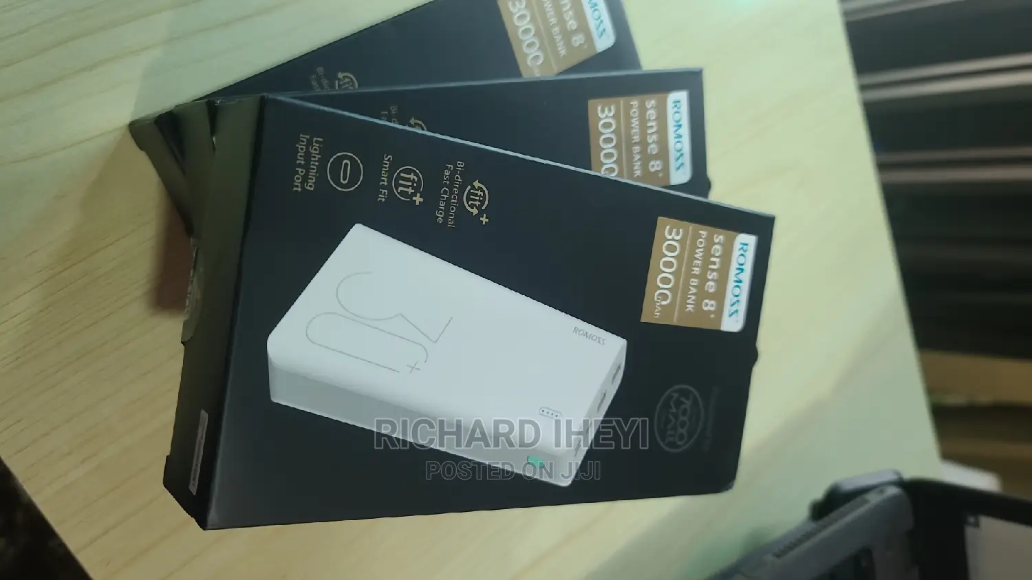 Original ROMOSS 30,000MAH Powerbank
