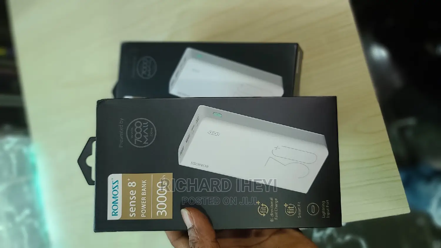 30,000mah Fast Charge Powerbank by Romoss