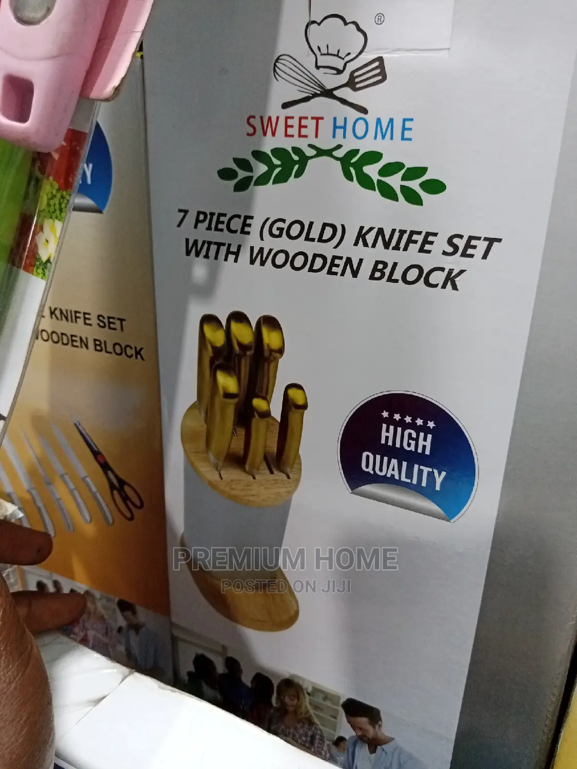 7 Pieces Gold Knife Set With Wooden Block