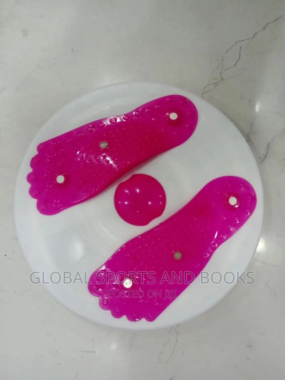 Footprint Waist Twister
