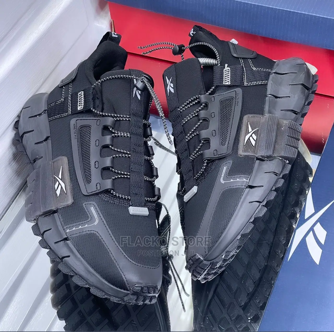 Original Reebok Zig Kinetica Edge Black Sneakers Available