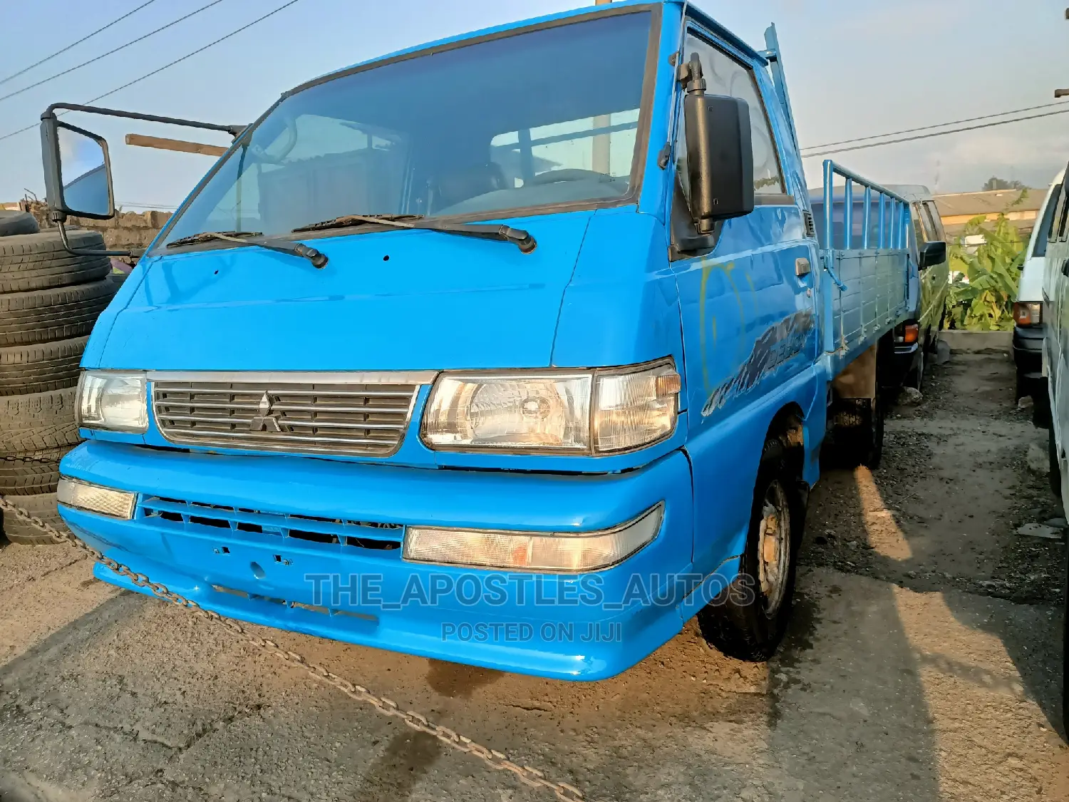 Mitsubishi Derica Truck
