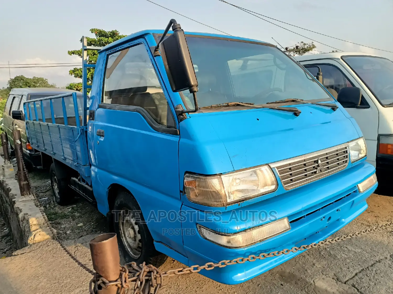 Mitsubishi Derica Truck