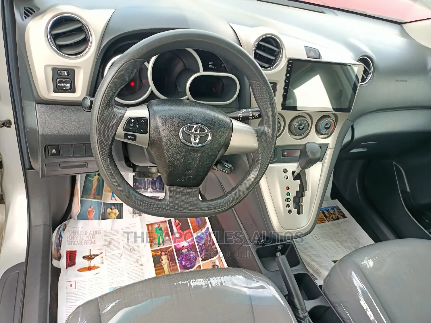 Toyota Matrix 2012 Silver
