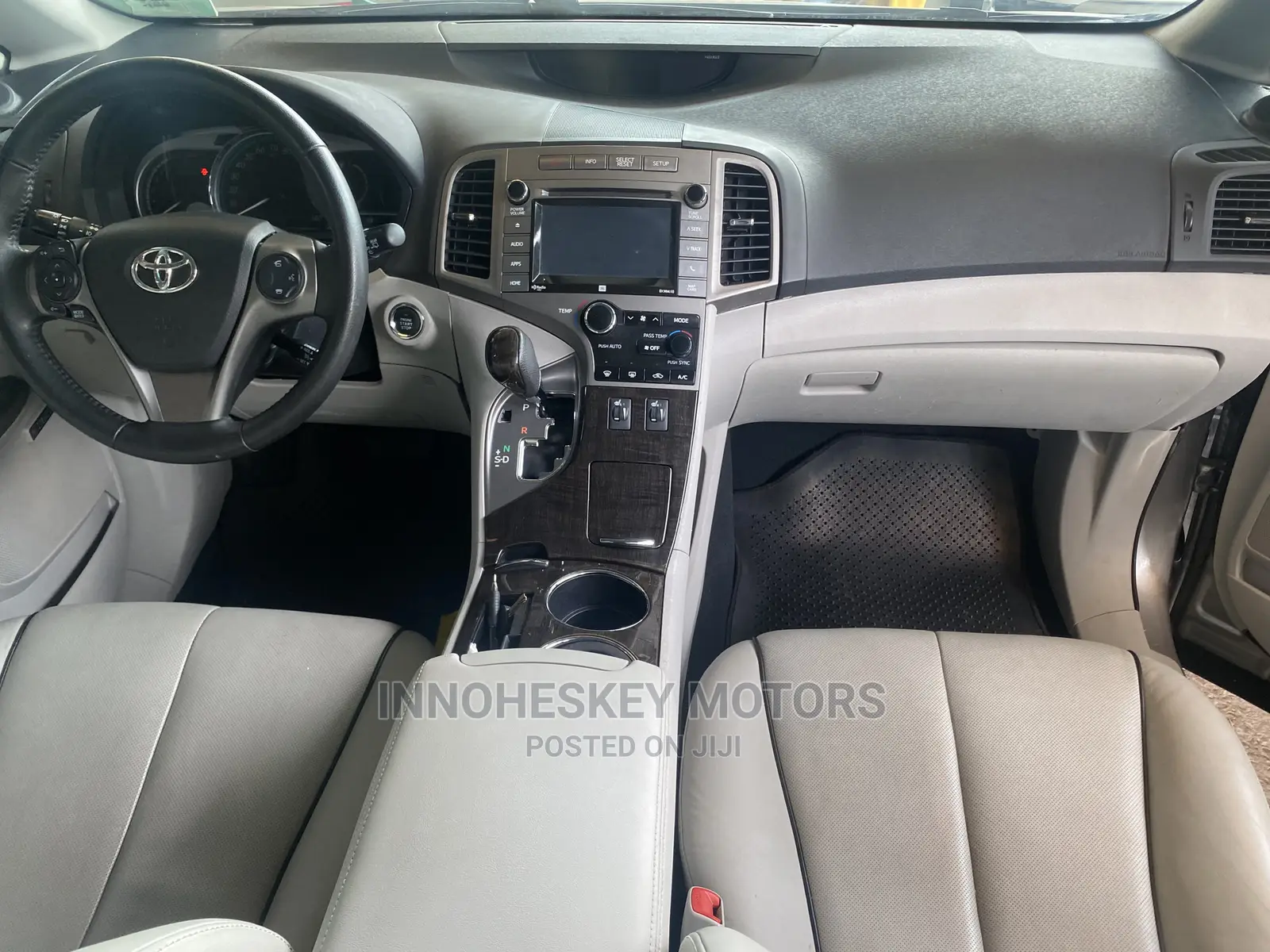 Toyota Venza Limited 4dr Wagon AWD (3.5L 6cyl 6A) 2015 Silver