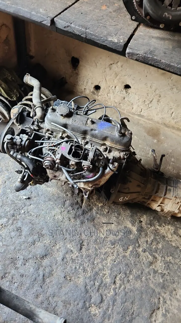 4y Complete Engine for Toyota Hilux Old Model