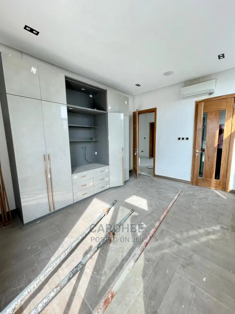 4bdrm Maisonette in Ikoyi for sale
