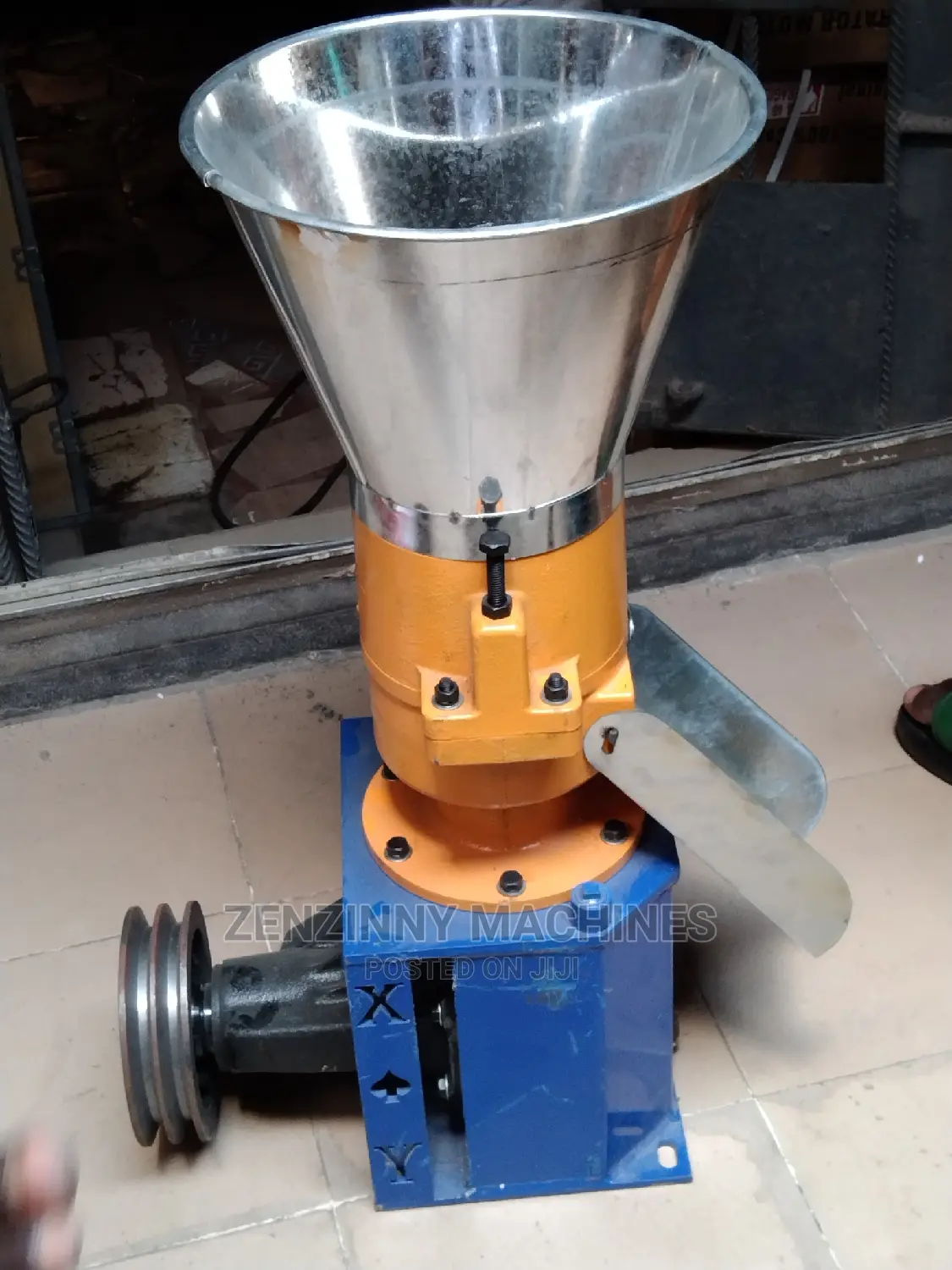 200kg/Hr Belt Drive Pellet Machine