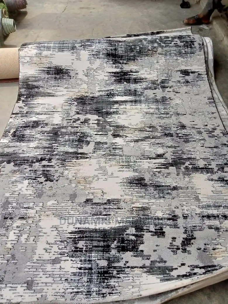 Luxury Living Room Designed Super Soft Royal Center Rug.