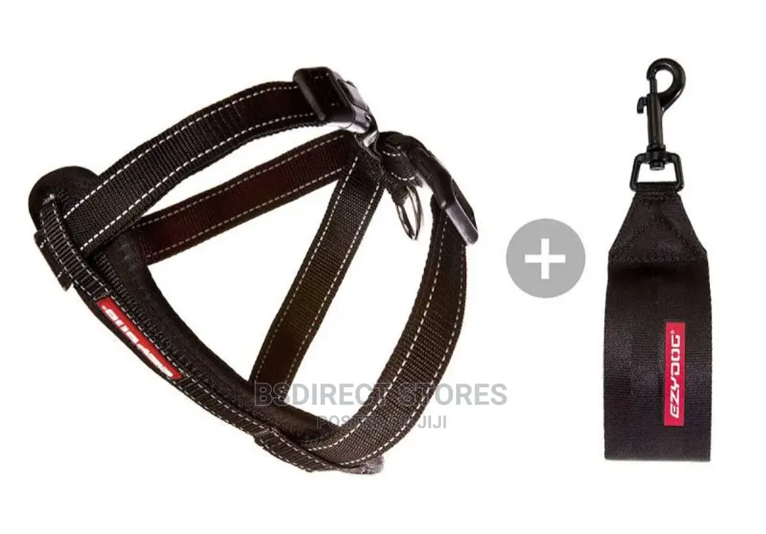 Ezydog BLACK SMALL Chest Plate Harness + Car Seat Restraint