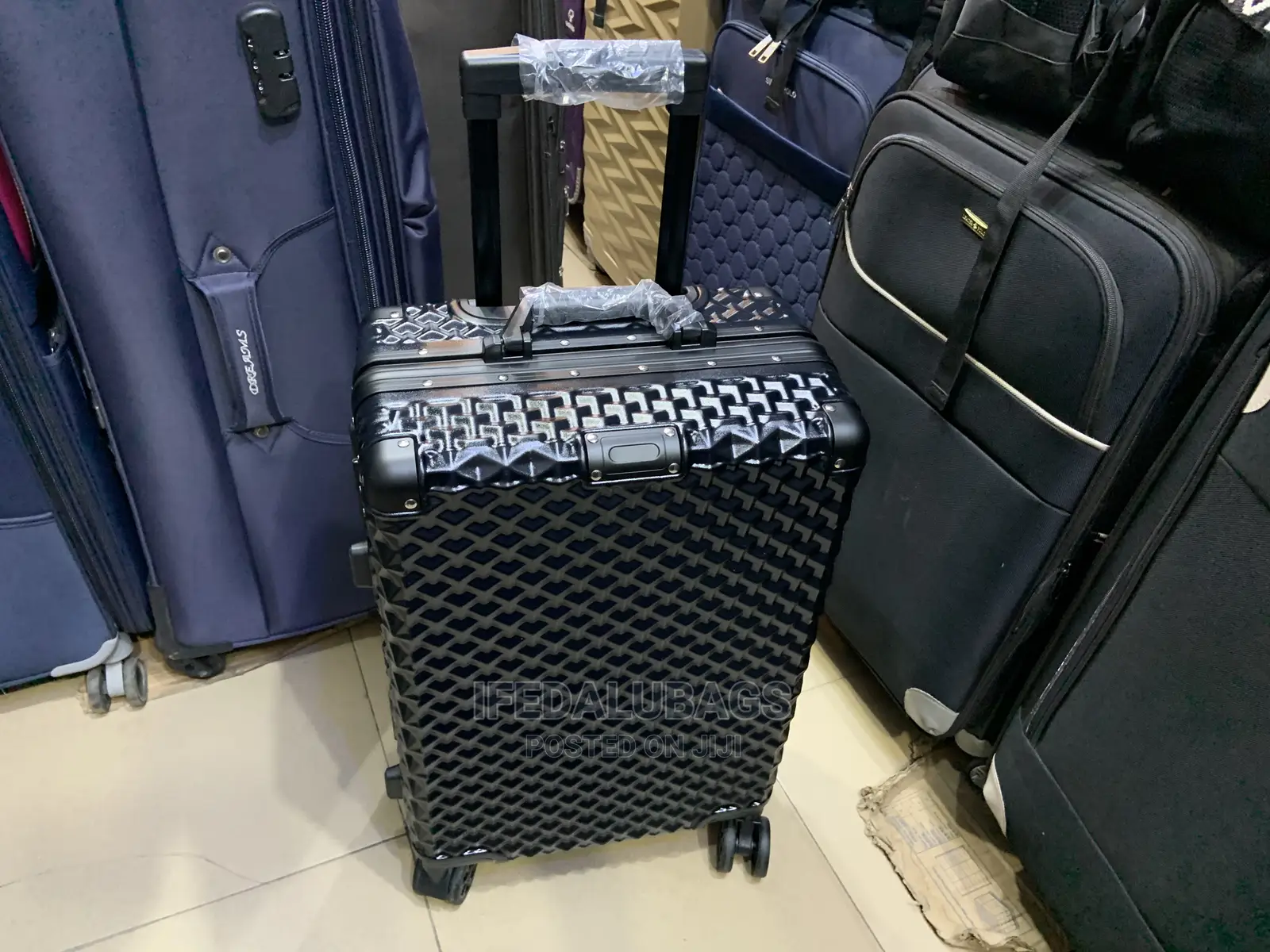 Small Size Quality Aluminum Frame Traveling Luggage