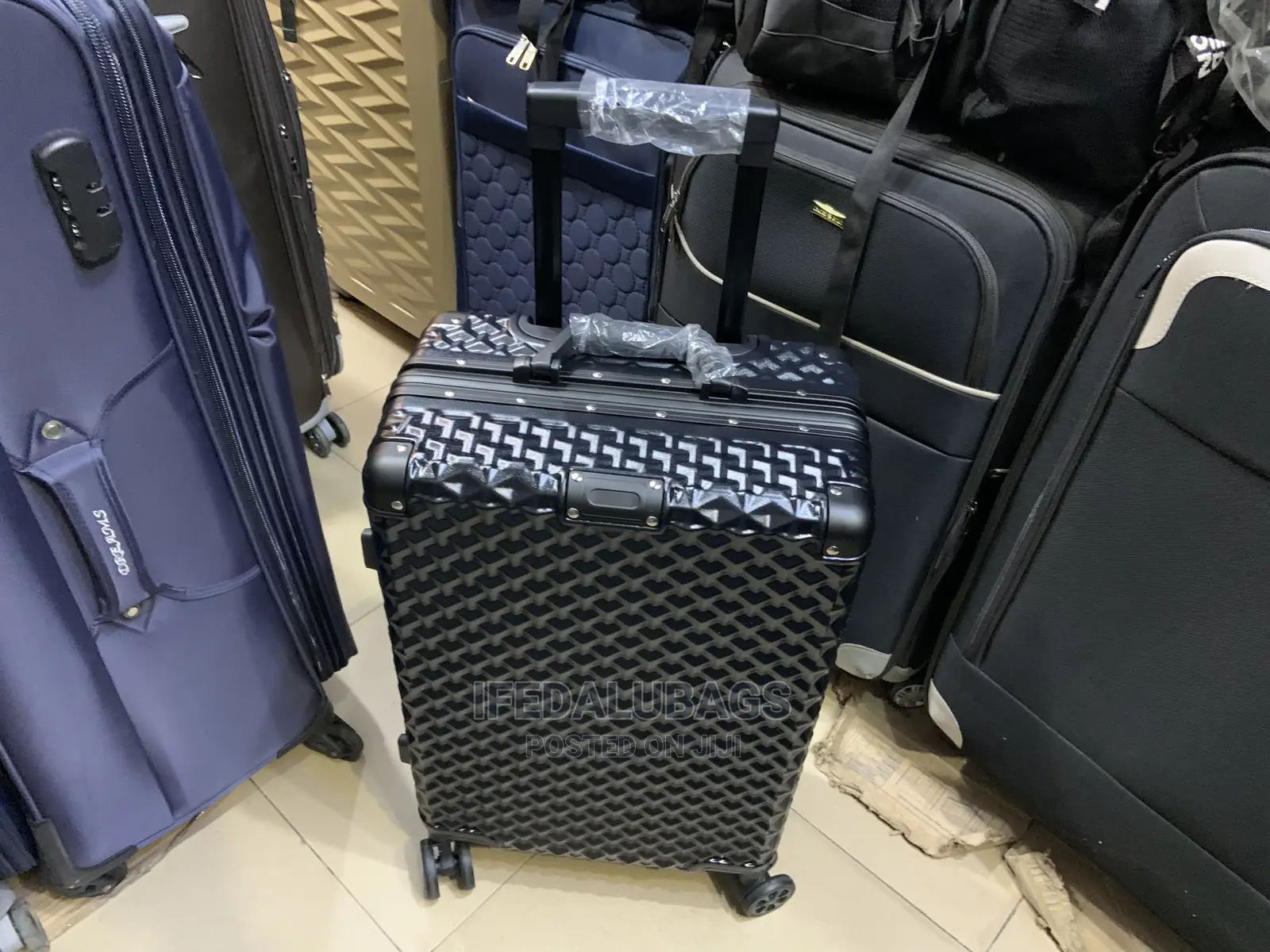 Small Size Quality Aluminum Frame Traveling Luggage
