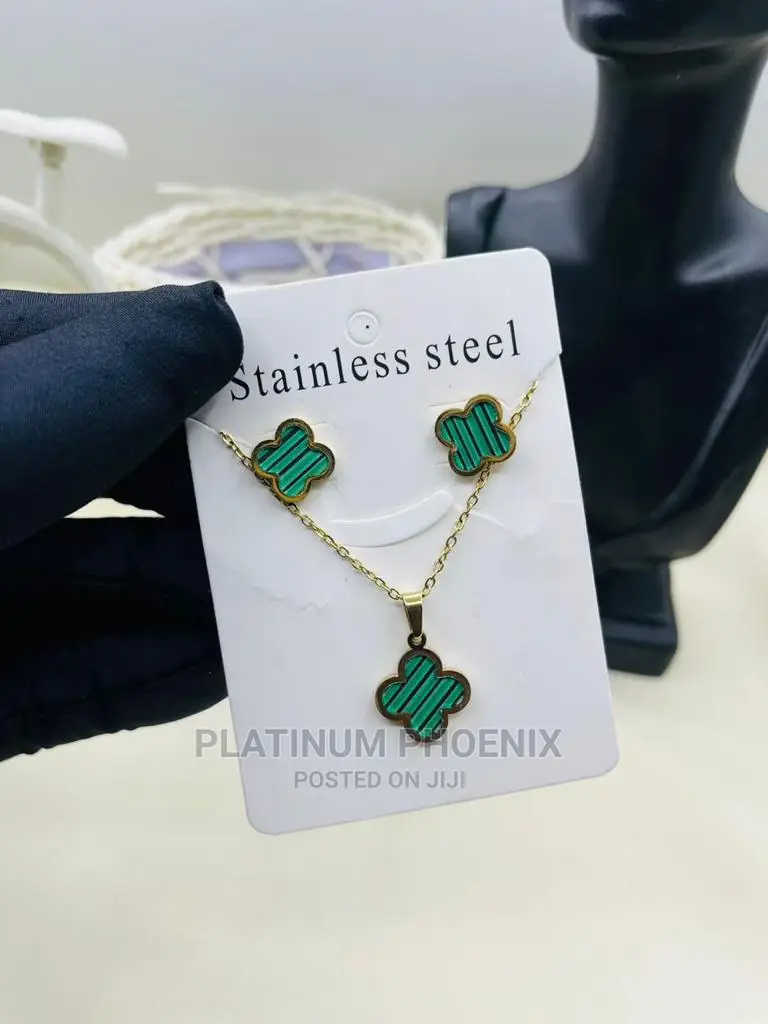 Neck Chain With Ear Rings