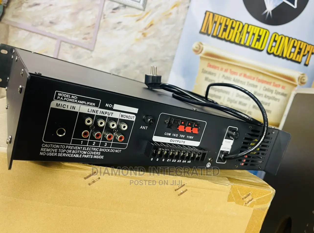 2500 Watts 5 Zone Amplifier