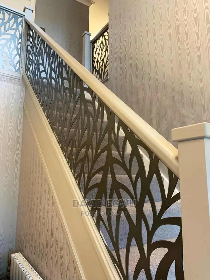 Lacer Cut Rails