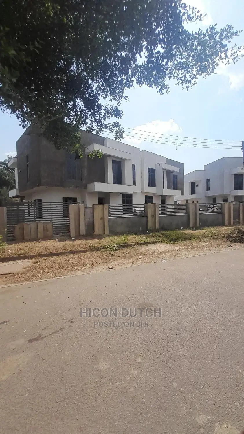 5bdrm Duplex in Gwarimpa Avenue, Gwarinpa for sale