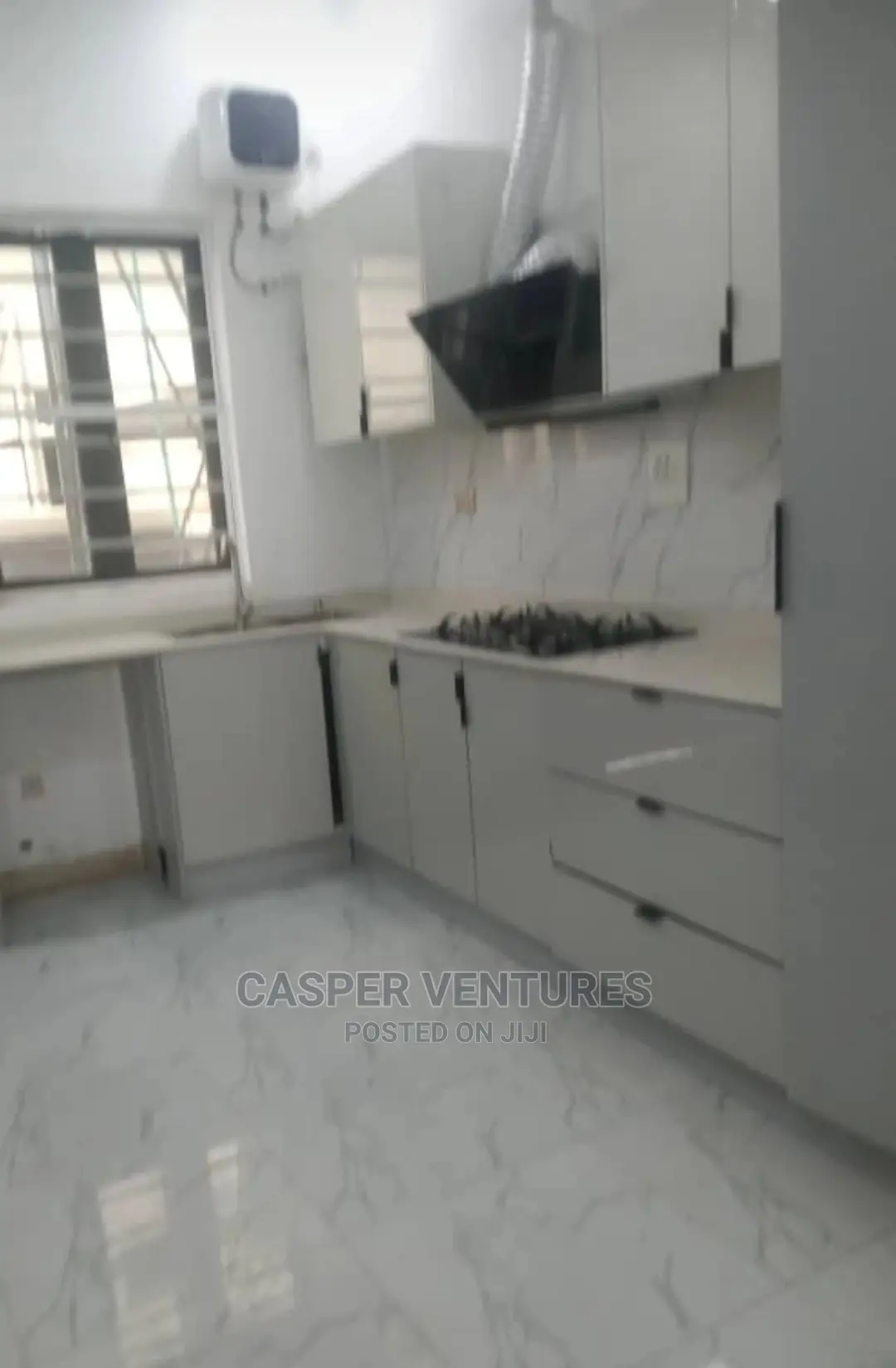 1bdrm Apartment in Chevron for rent