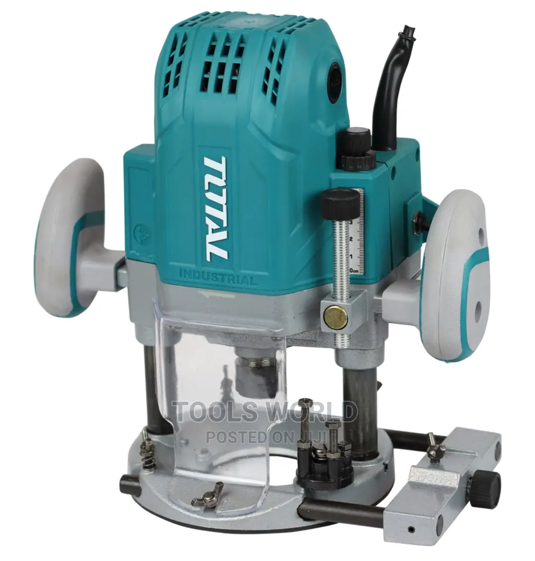 Total Electric Router 1600w TR111216