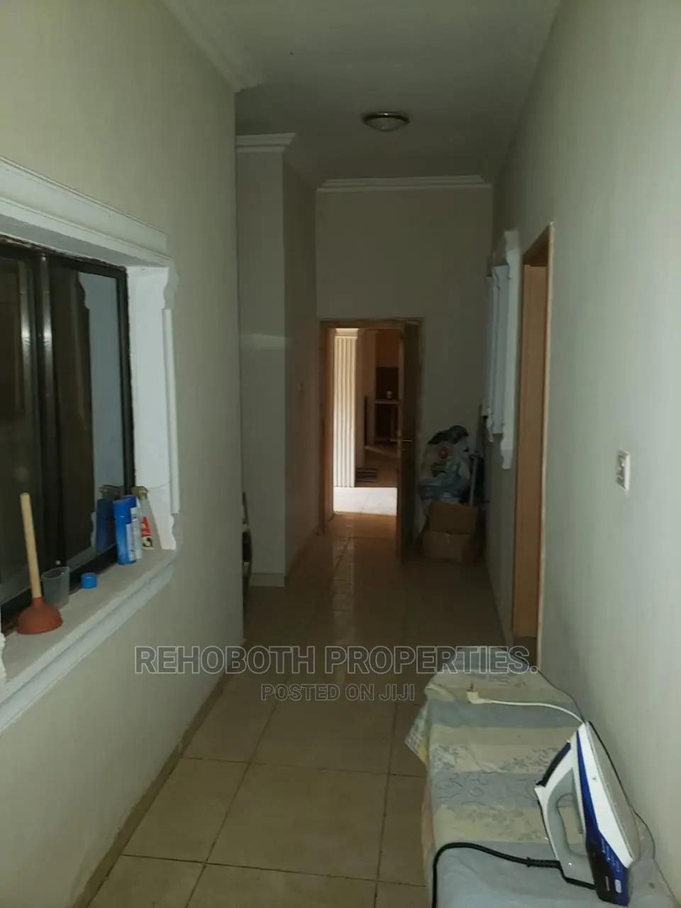 4bdrm Bungalow in Golden, Ibadan for Sale