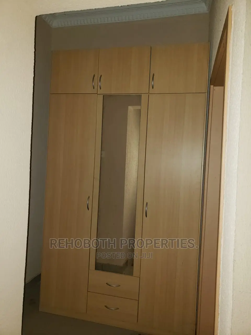 4bdrm Bungalow in Golden, Ibadan for Sale