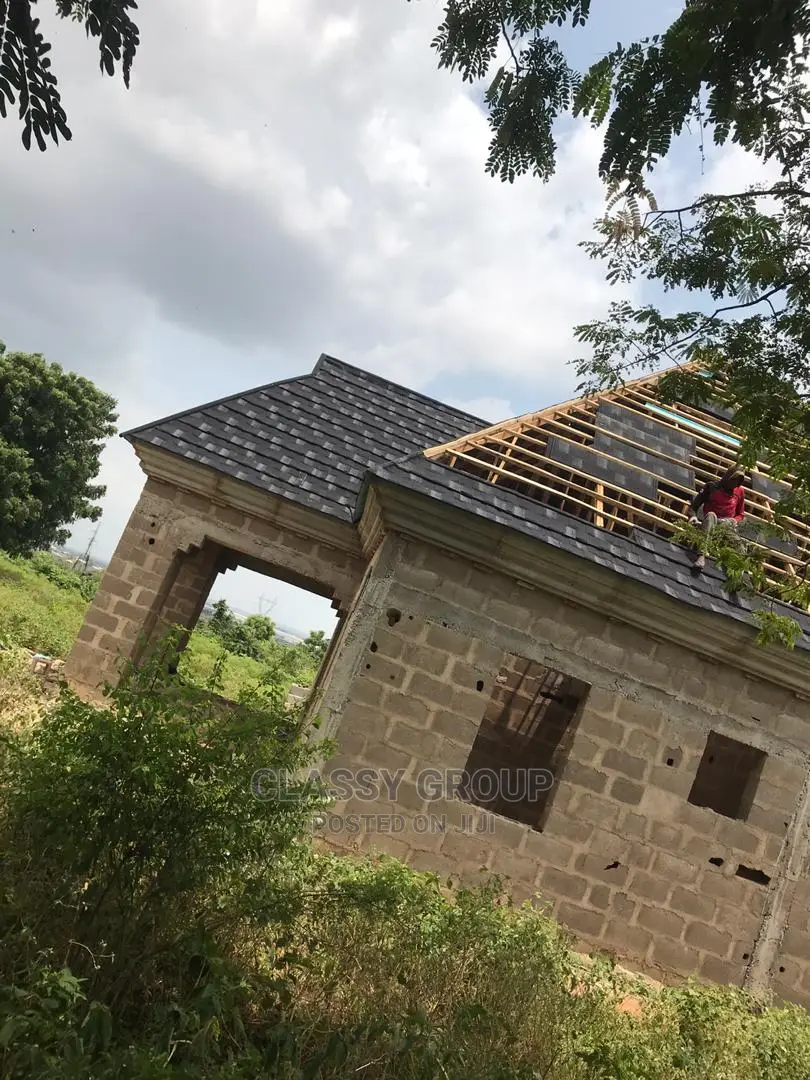 Black Patched Shingle Stone Coated Roof