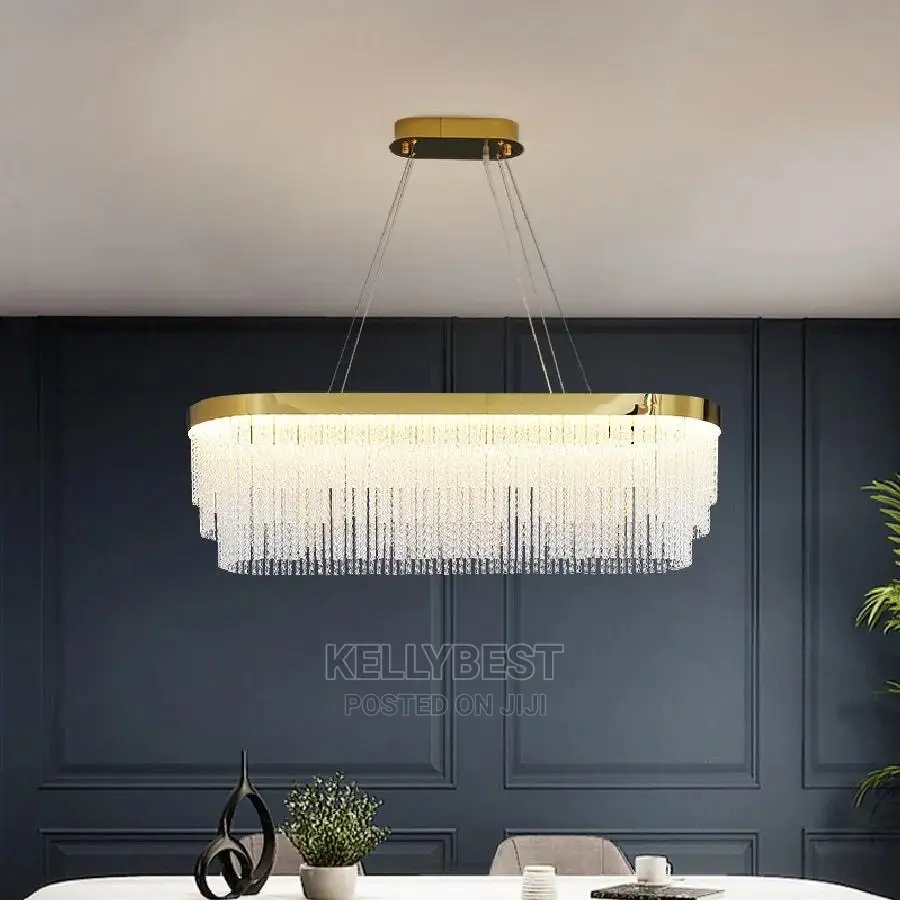 Luxury Ceiling Mounted LED Chandelier Dropping Light.