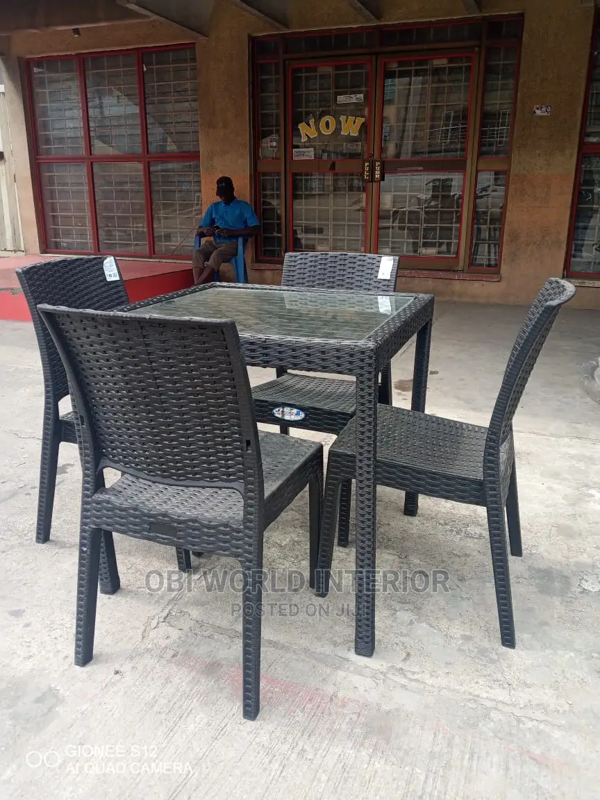 Quality Basket Garden Chairs Set and Table by 4
