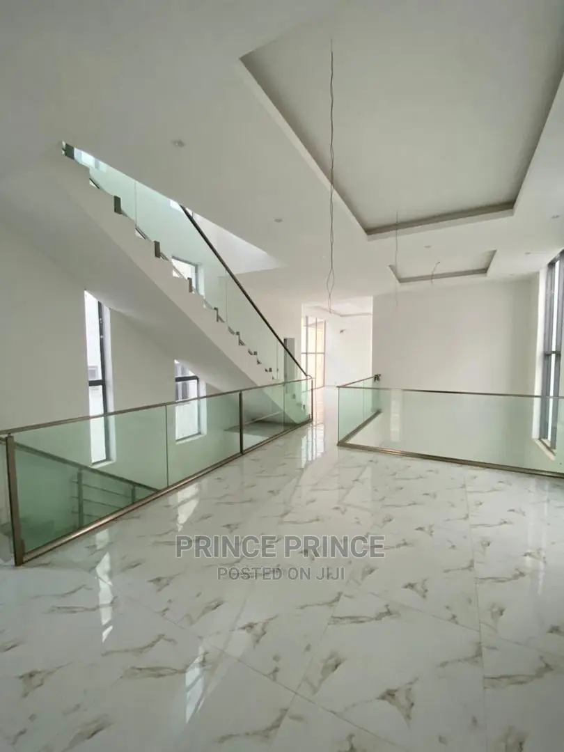 3bdrm Duplex in Lekki for Sale