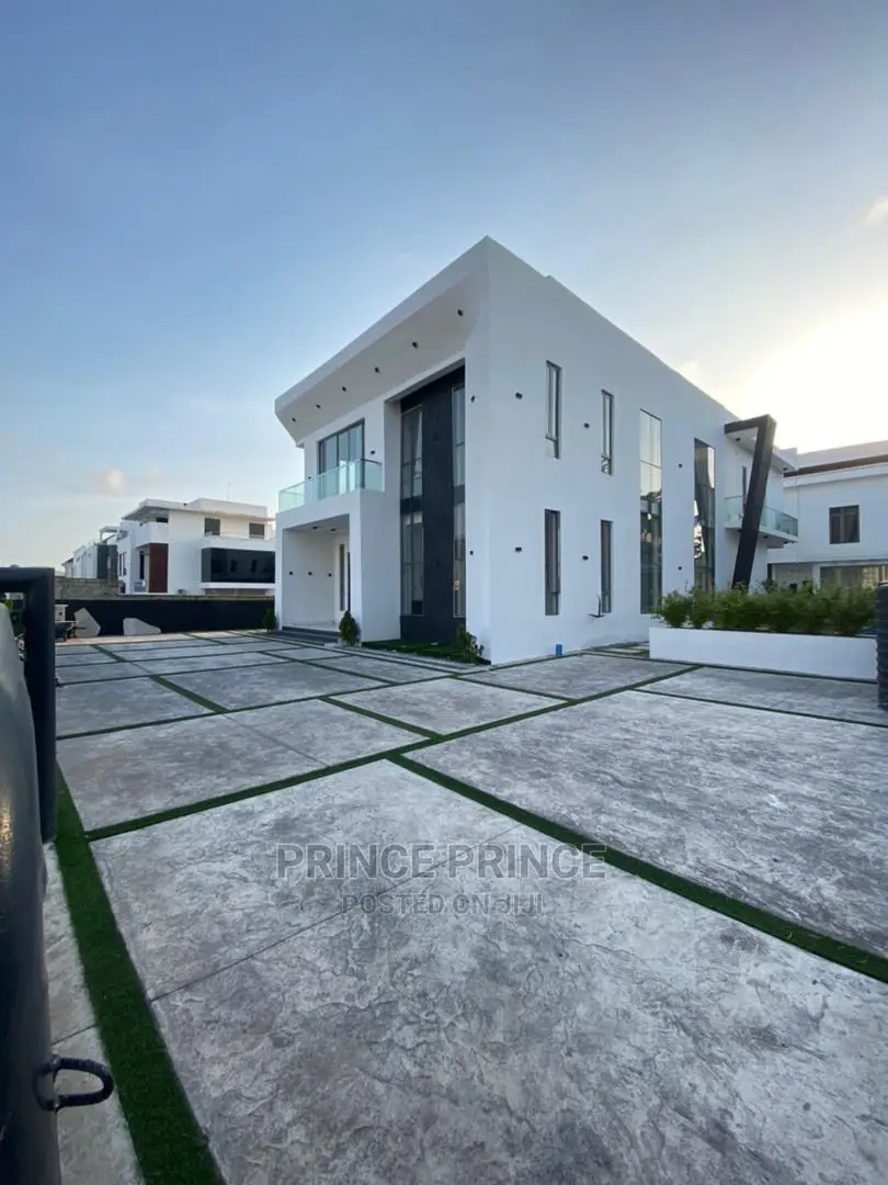 5bdrm Duplex in Lekki for Sale
