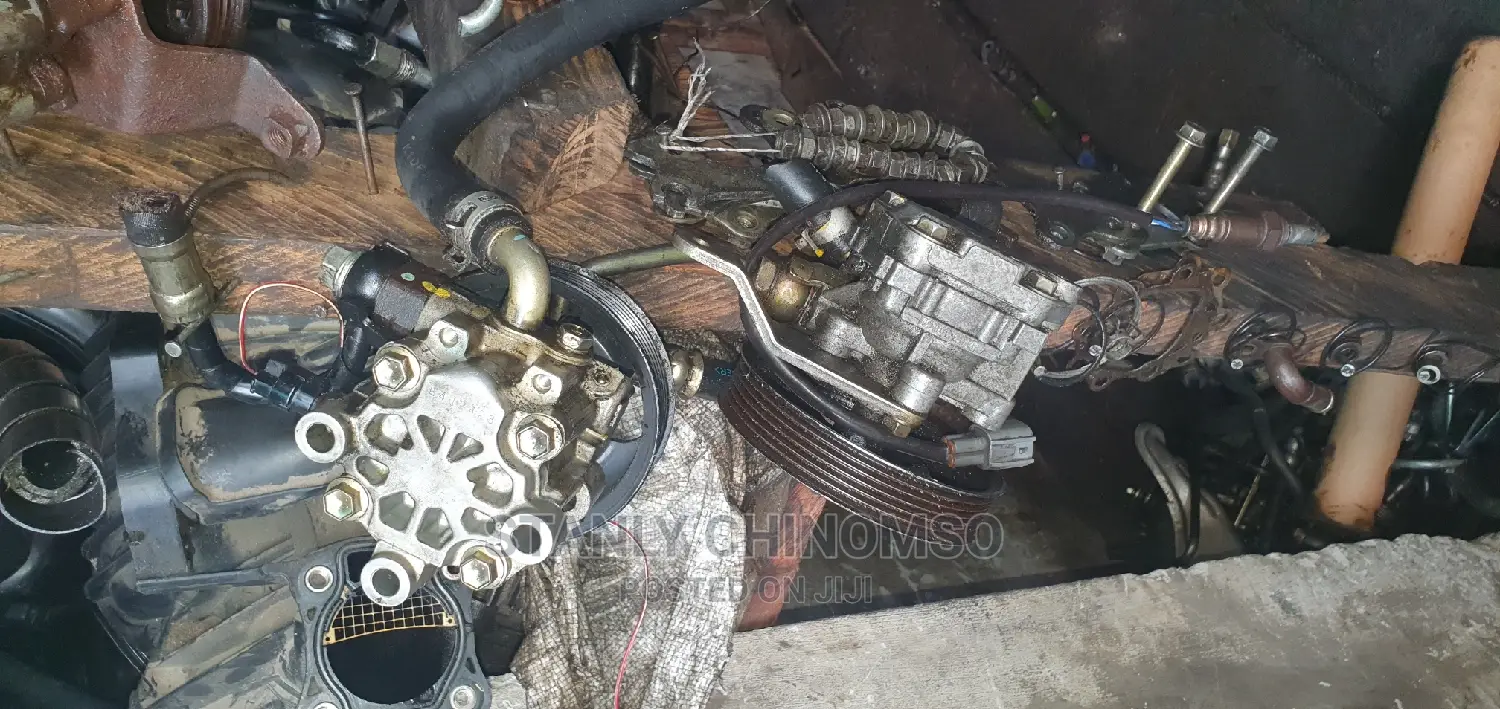 Power Steering Pump for Toyota Sienna Camry 2.4 Venza
