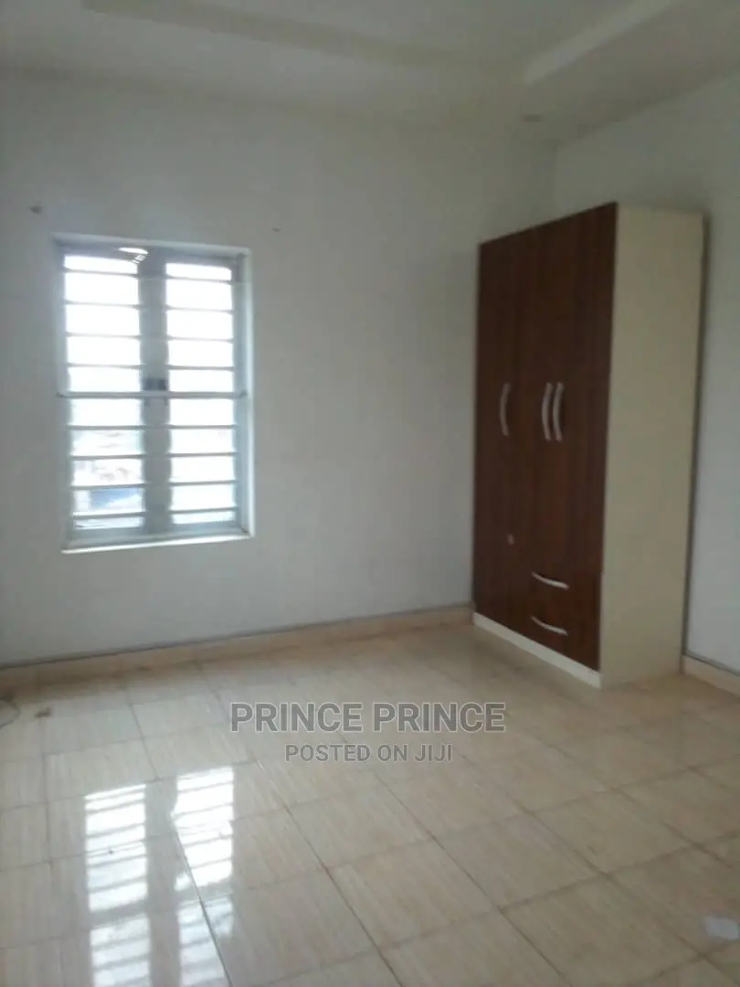 Furnished 2bdrm Block of Flats in Surulere for rent