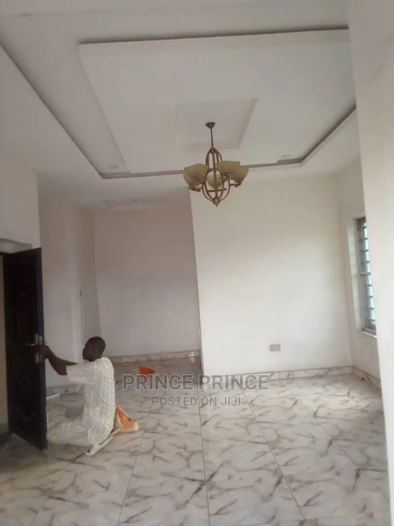 Furnished 2bdrm Block of Flats in Surulere for rent