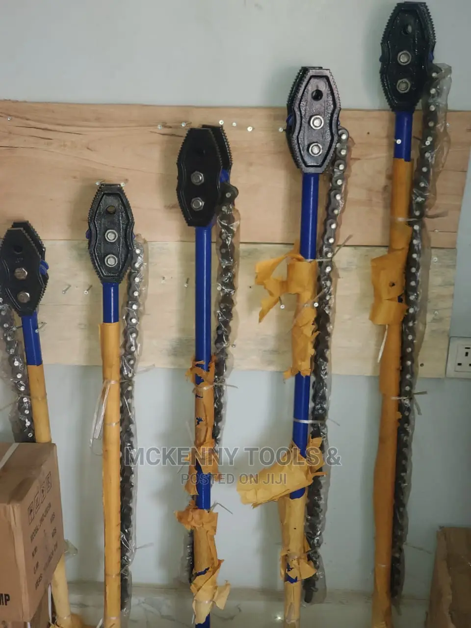 Chain Wrench 8"