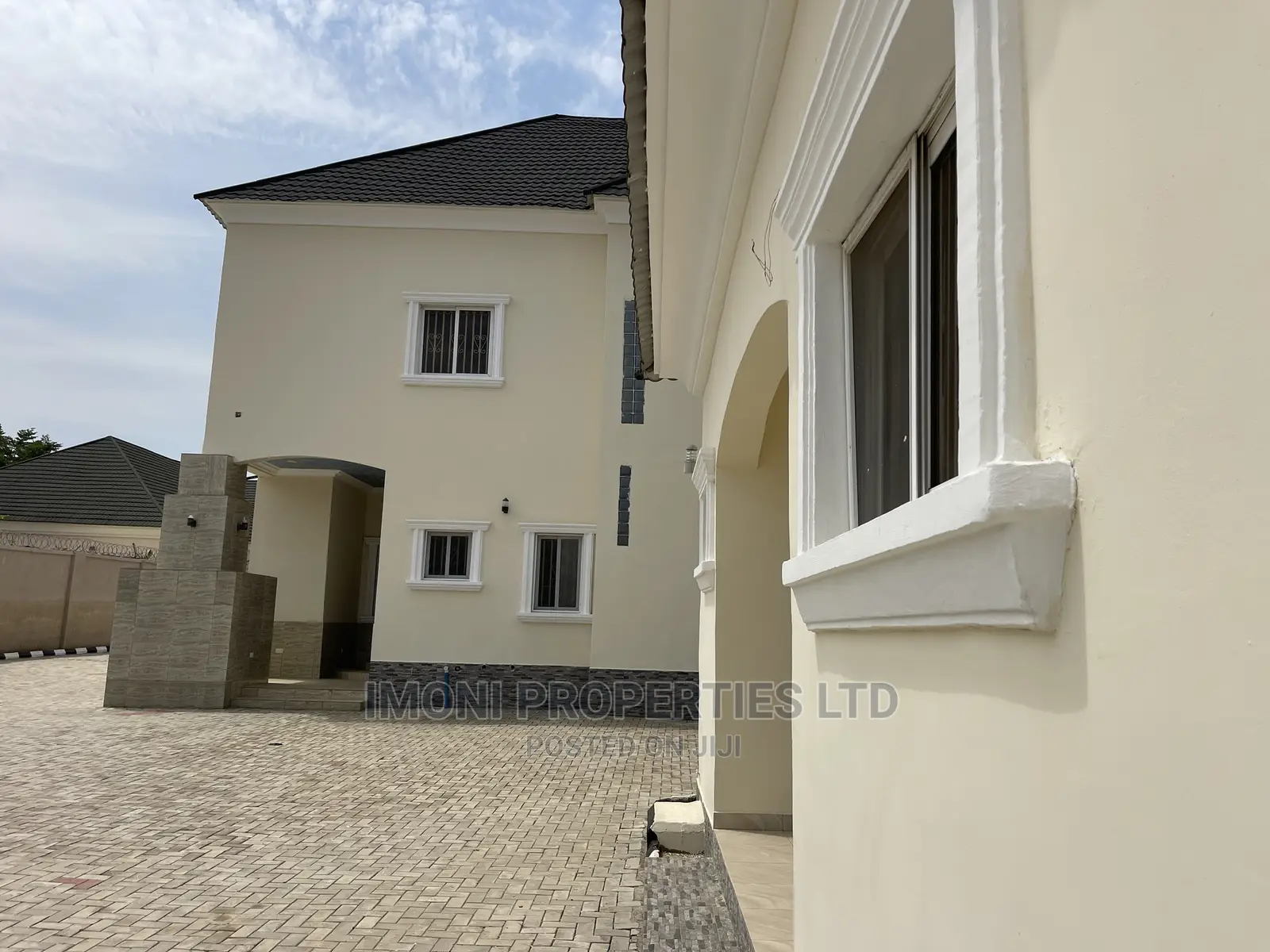 6bdrm Duplex in Fo1, Kubwa for Rent