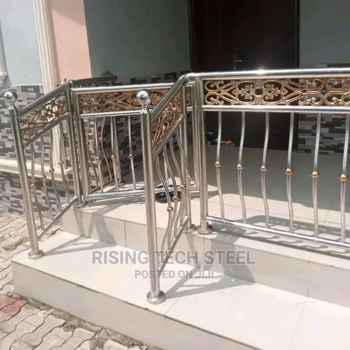 Stainless Handrail With Agon One Gold