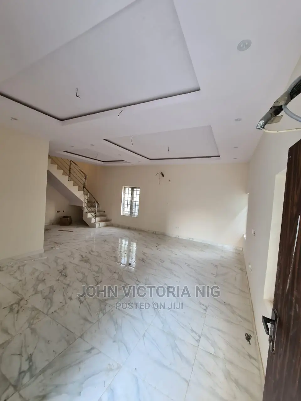 5bdrm Duplex in Magodo Fase One for Sale