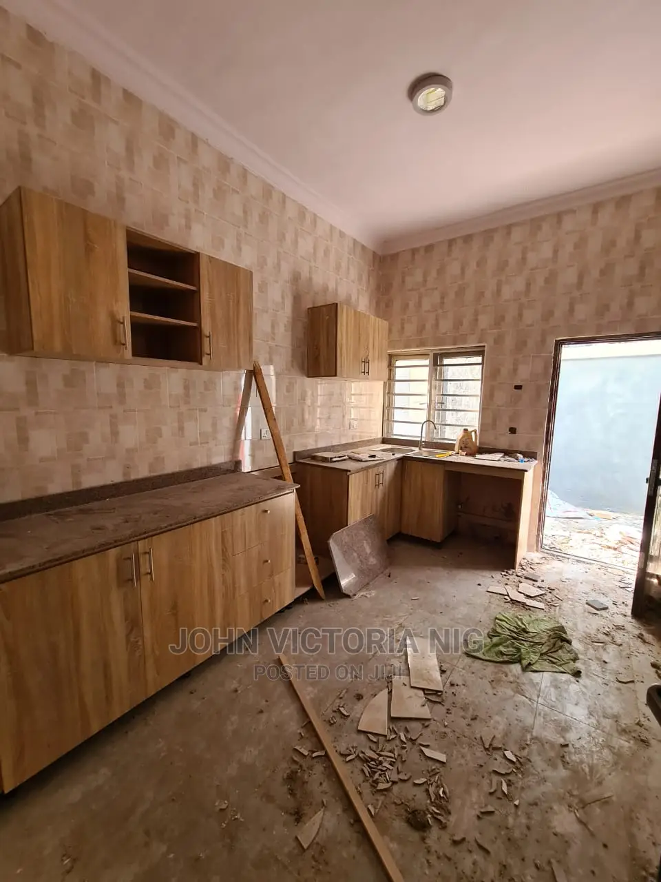 5bdrm Duplex in Magodo Fase One for Sale