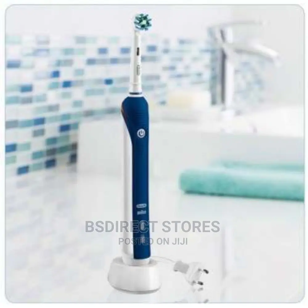 Oral B Pro2000n Crossaction Rechargeable Electric Toothbrush