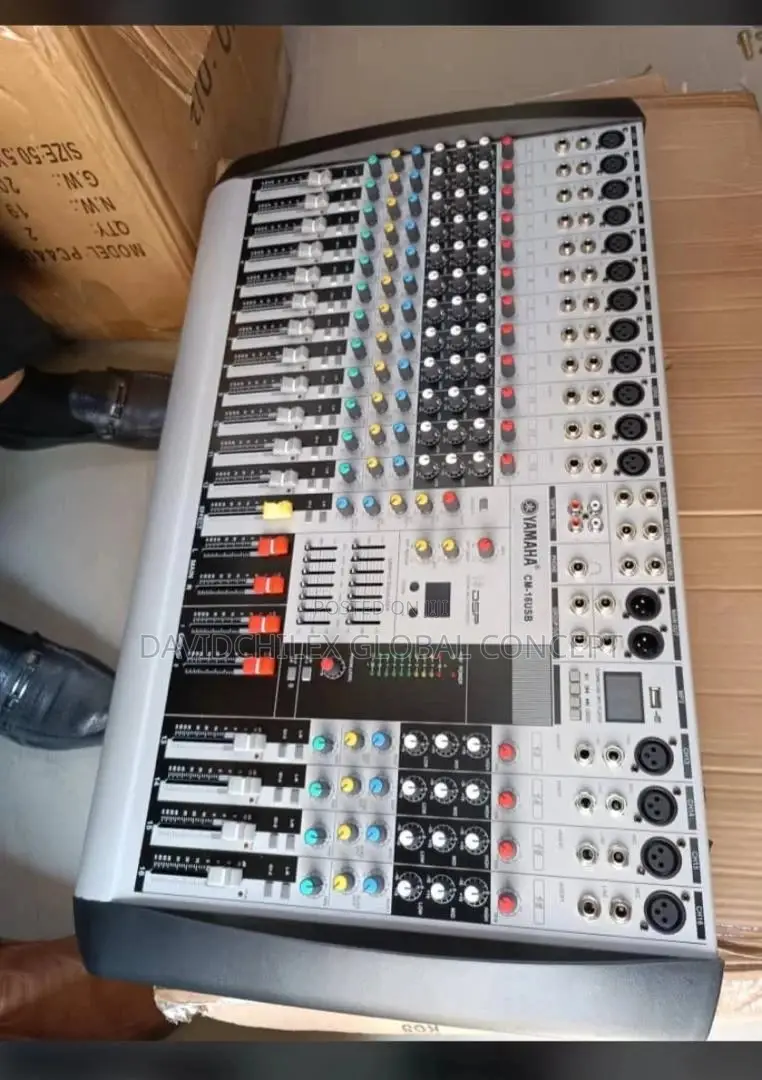 Yamaha 16channel Cm-16 Flat Mixer