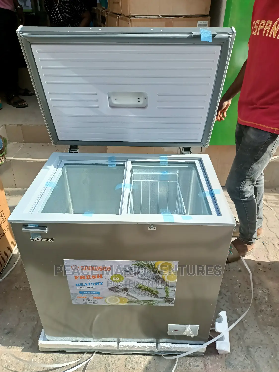 Snowsea Deep Freezer 150L With Transparent Glass and Waranty